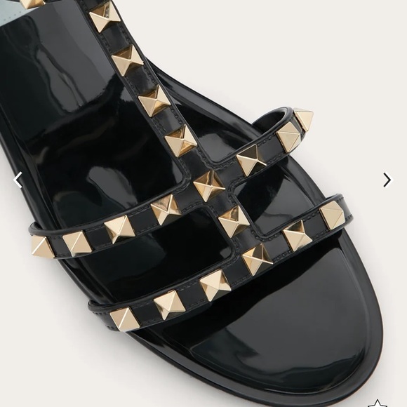NEW Valentino ROCKSTUD FLAT RUBBER SANDAL - Picture 2 of 12